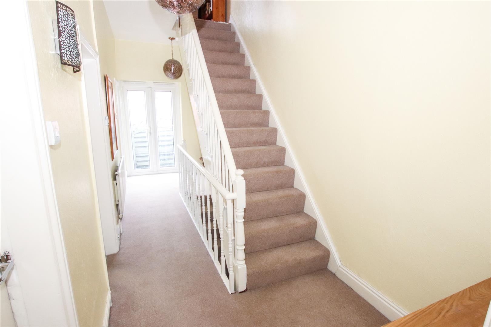 FIRST FLOOR LANDING